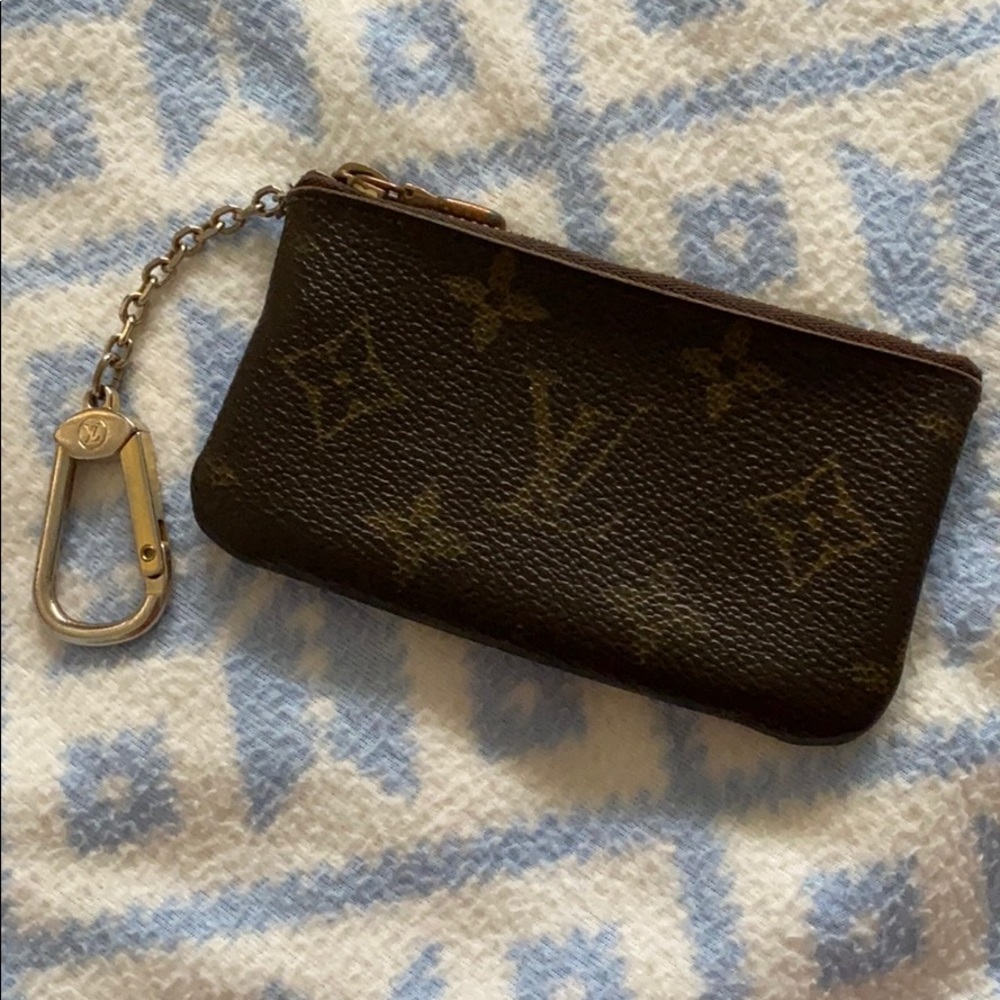Louis Vuitton Key Pouch | OLD OWNER SAID ITS REAL
